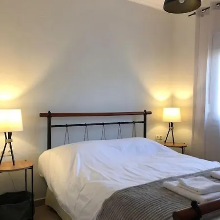 Moments - δύο υπνοδωματίων με μοναδική θέα!